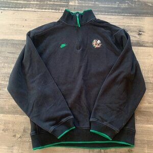Fighting Sioux Hockey Team in North Dakota half zip sweater.  Sz sm.  Nike.
